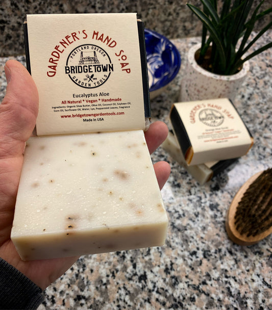 Gardener's Hand Soap - Eucalyptus Aloe