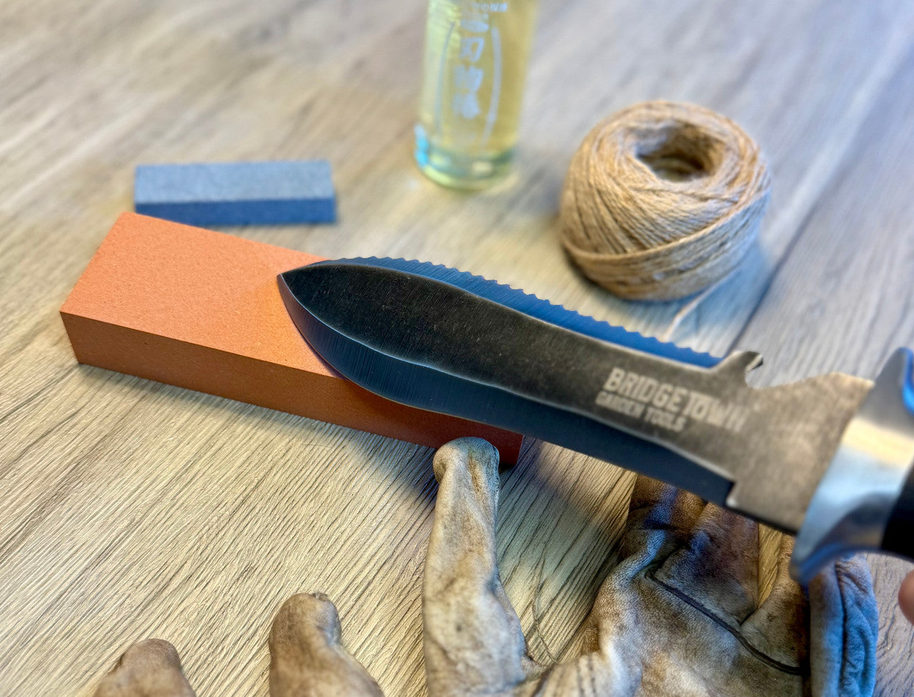 Gardening Tool Sharpener and Maintenance Kit