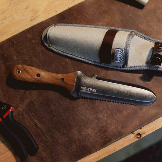 10 Ways to Use a Hori Hori Knife in Your Garden (That You Haven't Tried Yet)